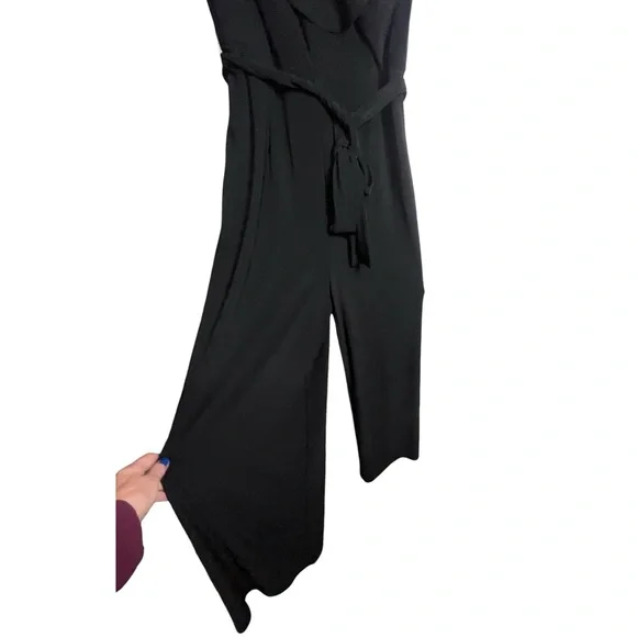 Tommy Hilfiger Black Sleeveless Ruffle V-Neck Jumpsuit Women’s Size 2 Stretchy - Picture 3 of 9